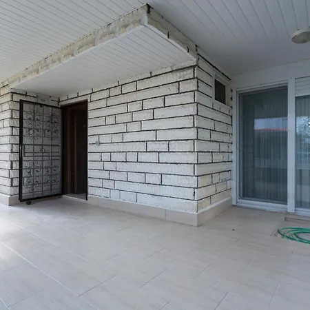 Fadi Family Villa