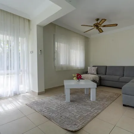 Fadi Family Villa *